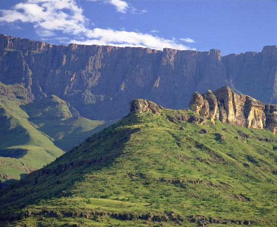  Drakensbergin vuoristoa